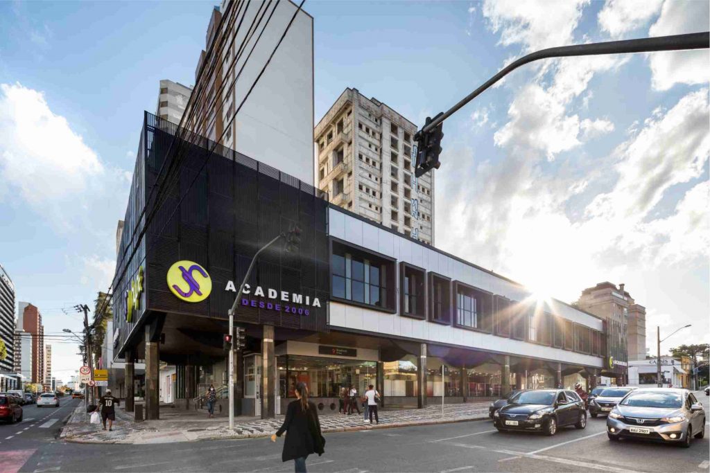 fachada de acm